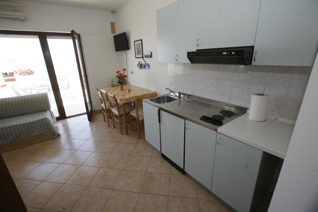 Apartments Roza Miskovici Exterior photo